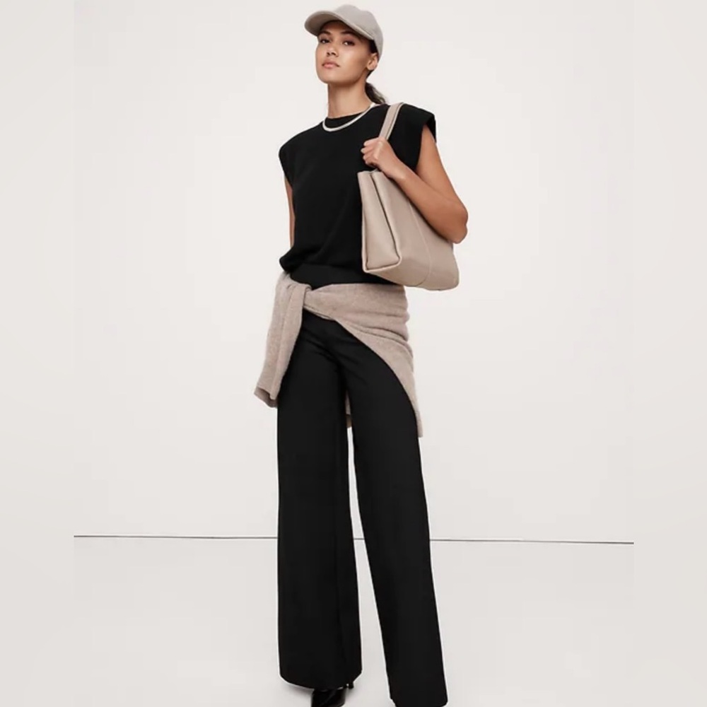 Banana Republic Everywhere Ponte flare wide leg black Pant